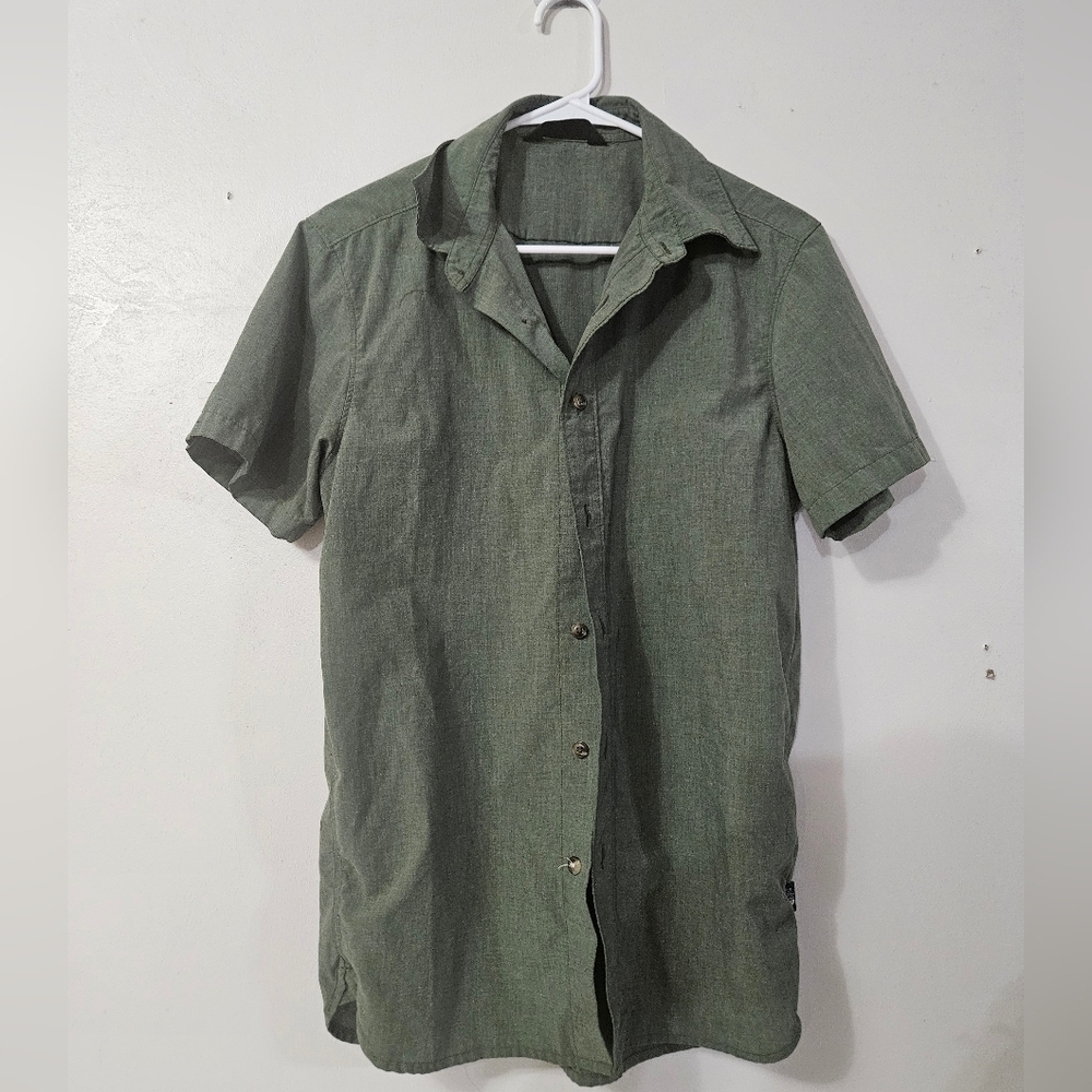 Mens The North Face Green Button Down Shirt!